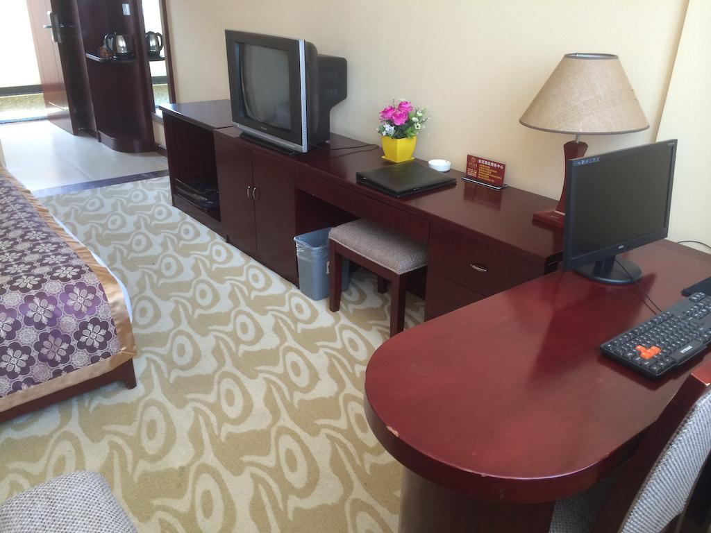 Kunming Jinmao Hotel מראה חיצוני תמונה